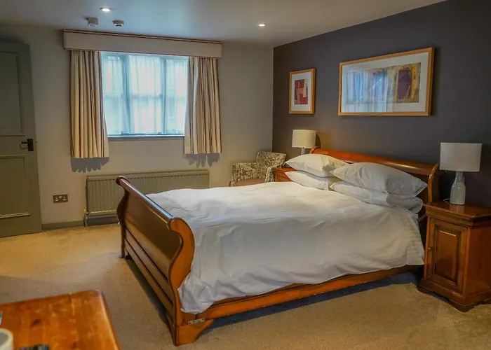 The Bird In Hand Inn, Witney