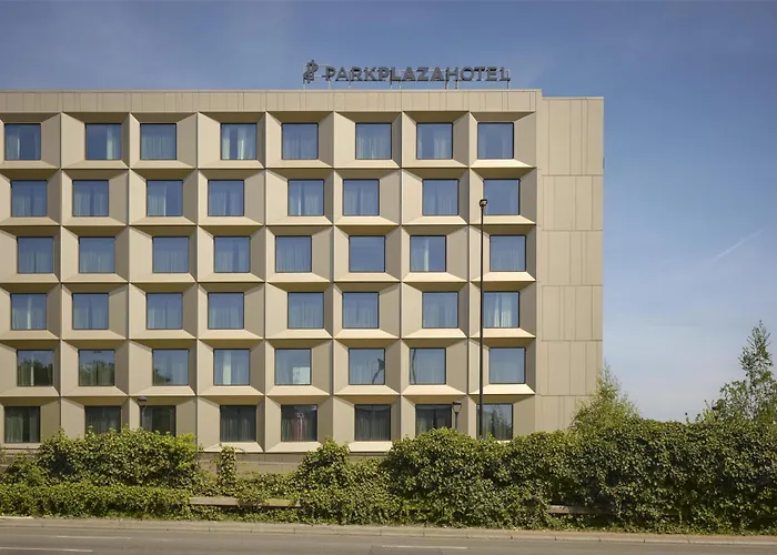 Park Plaza London, Park Royal
